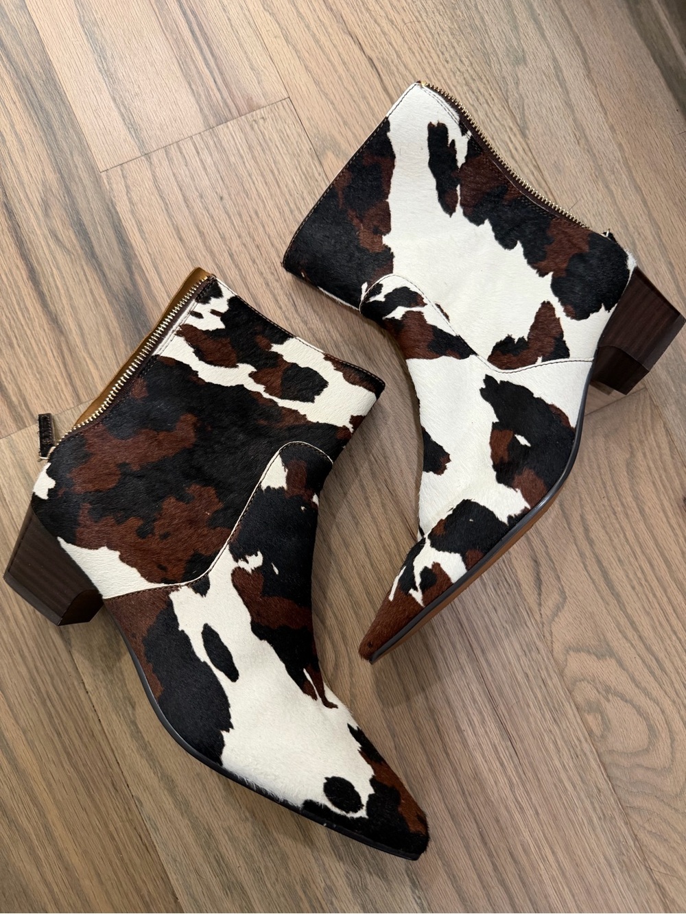 Madewell Cowhide- the Lexi boot in calfPrint Pointed Ankle Boots - Brown & White